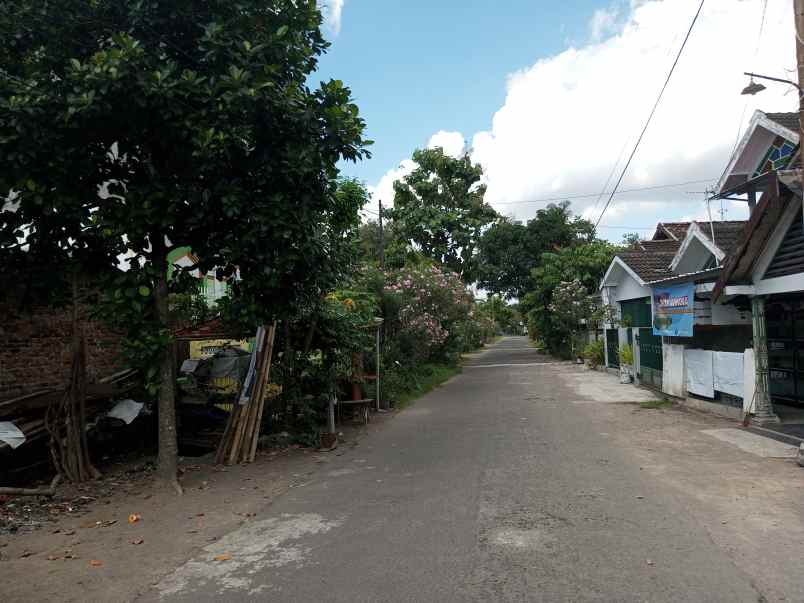 tanah dijual jogja dekat kampus shm unit akses papasan