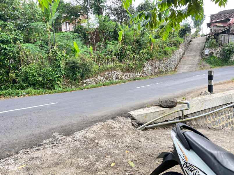 tanah strategis tepi jl raya kemuning karanganyar