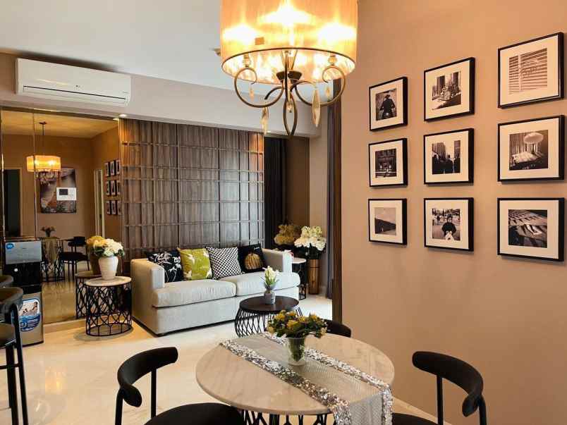 apartment the peak tunjungan plaza siap huni furnish