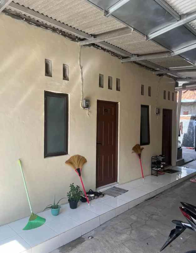 d jual rumah kost