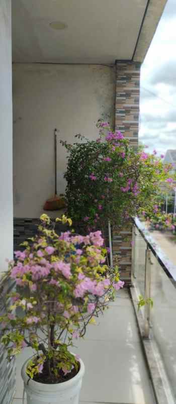 dijual 1 unit rumah 2 lantai di griya karawaci