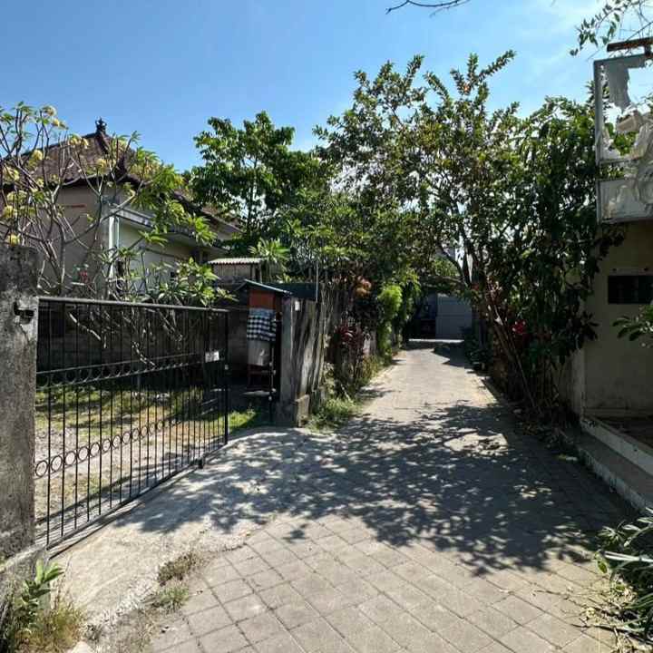 dijual 3 4 are jl segara madu kedonganan tuban kuta