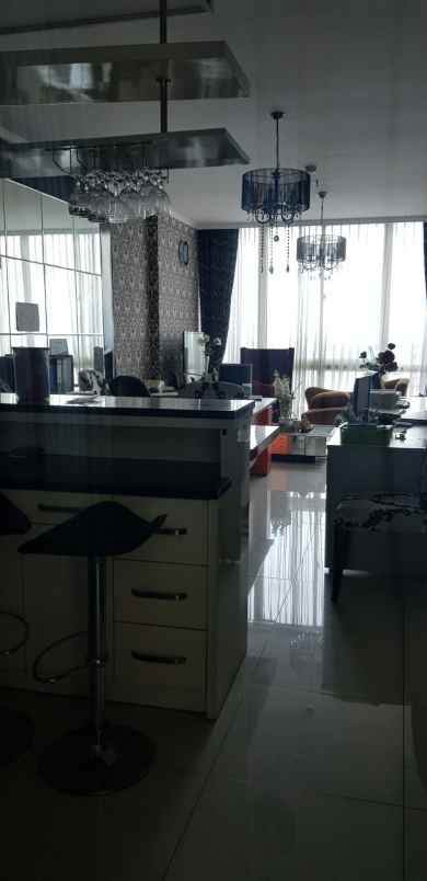 dijual apartemen mayjen sungkono