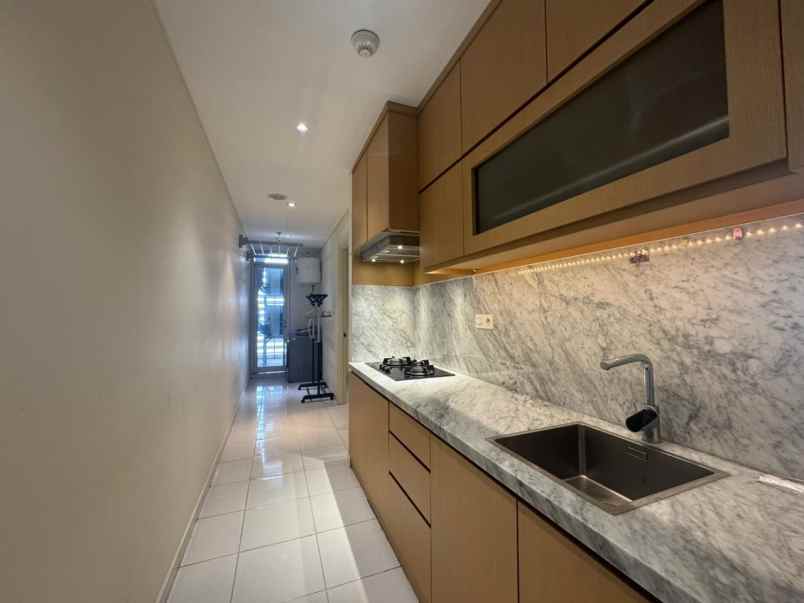 dijual apartemen regatta jl pantai mutiara
