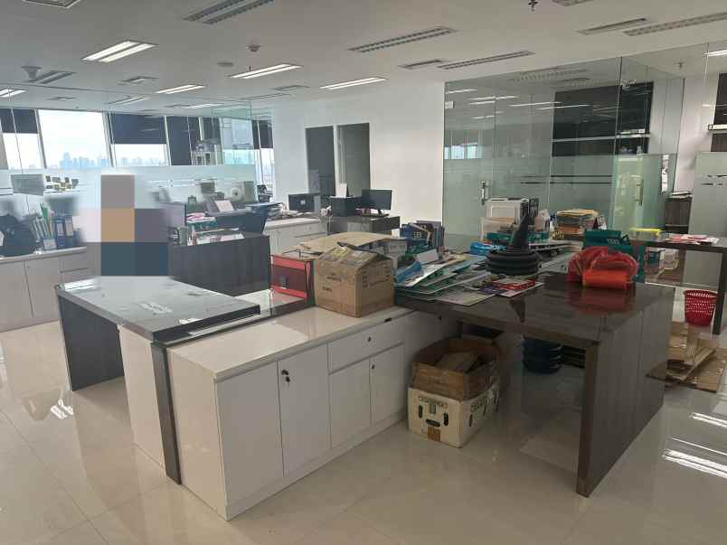 dijual atau disewakan metropolitan tower office