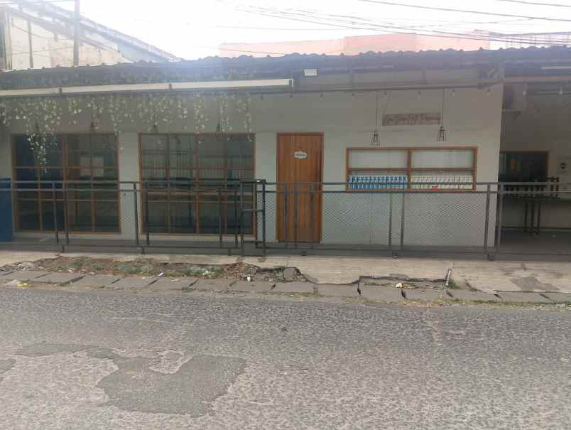 dijual bengkel body repair di bintara jaya bekasi