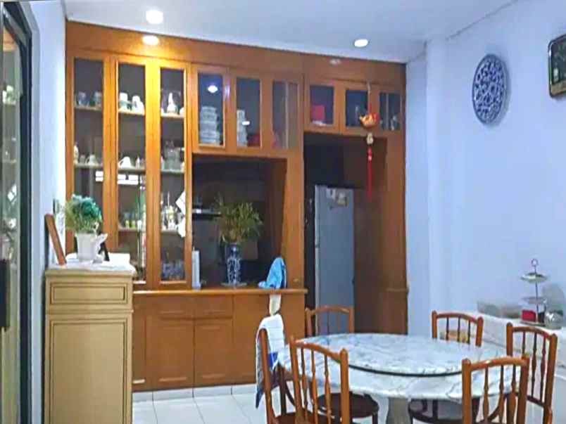 dijual cepat rumah 4 tingkat 8x25 muara karang pluit