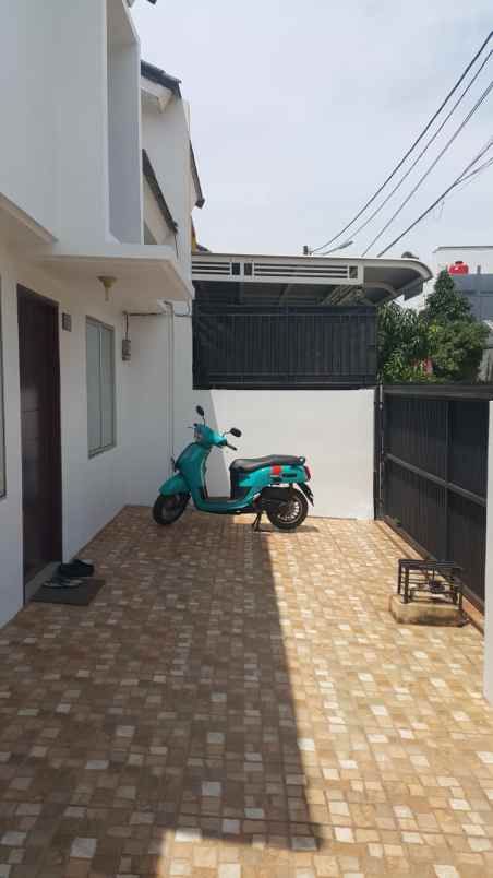 dijual cepat rumah hook di pantai gading bengkong laut