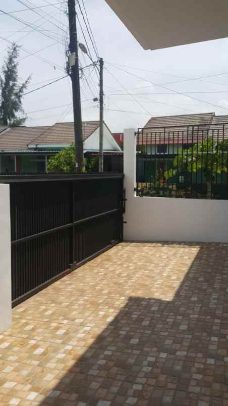 dijual cepat rumah hook di pantai gading bengkong laut