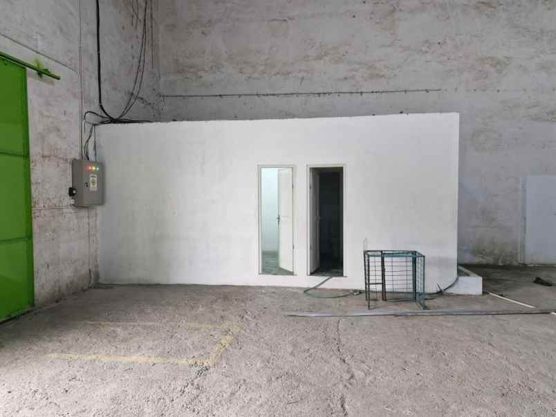 dijual gudang di kediri