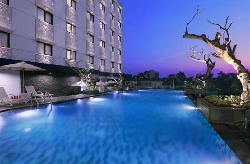 dijual hotel bintang 4 di pusat kota jogja