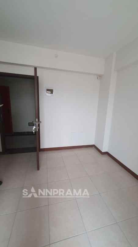 dijual hotel serua