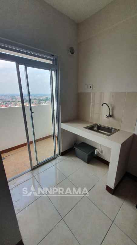 dijual hotel serua