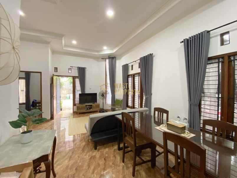 dijual kost caturtunggal depok sleman