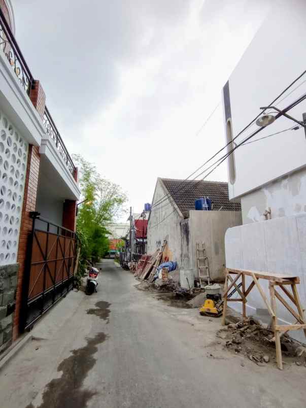 dijual kost condong catur