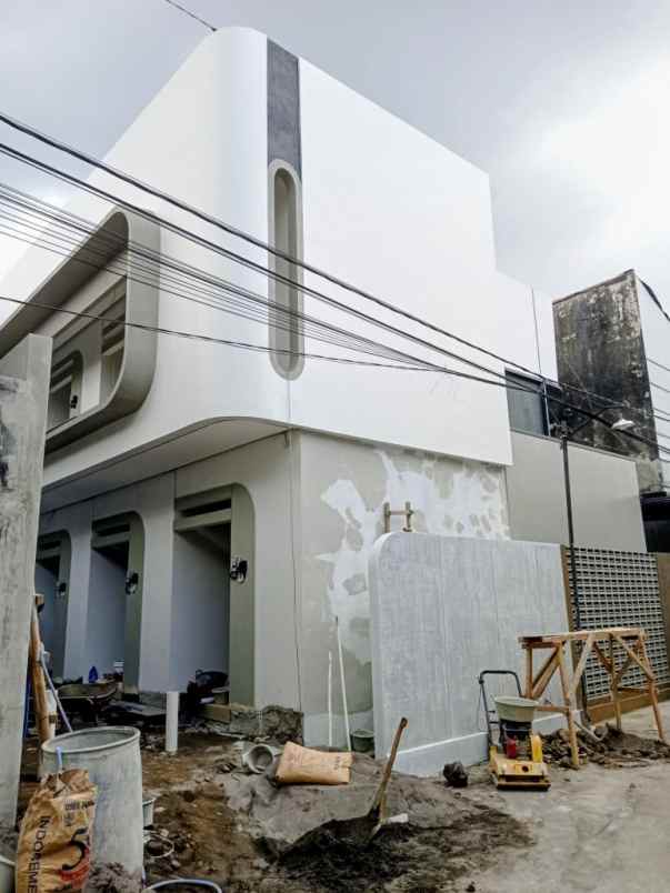 dijual kost condong catur