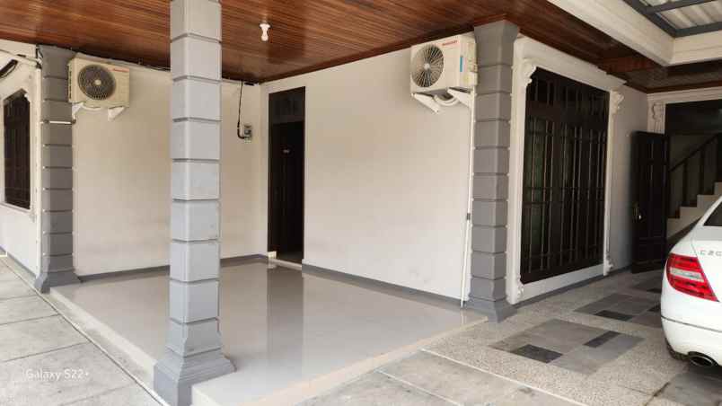 dijual kost jl cipta sarana rt 003 rw