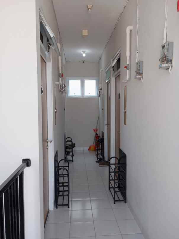 dijual kost jl taman palem lestari