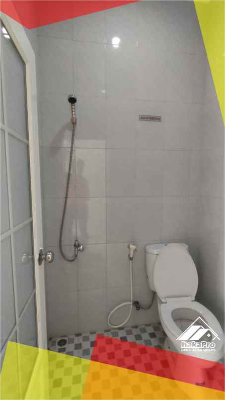 dijual kost kukusan beji depok