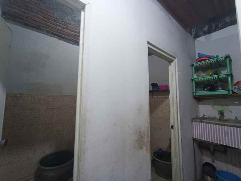 dijual kost manyaran