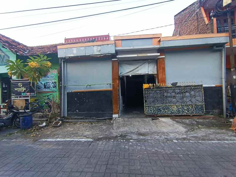 dijual kost manyaran