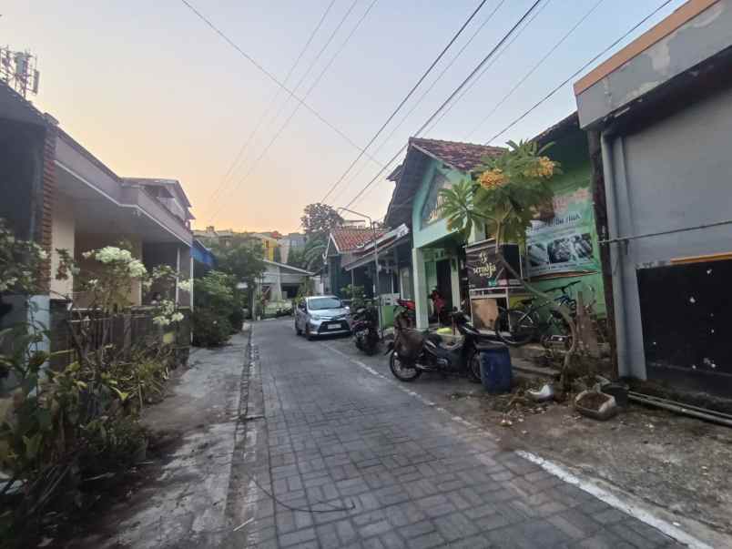 dijual kost manyaran