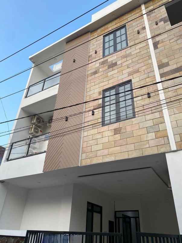 dijual kost merjosari klandungan