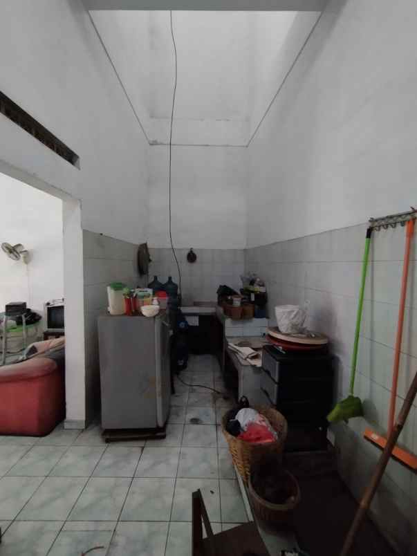dijual kost mojosongo jebres surakarta