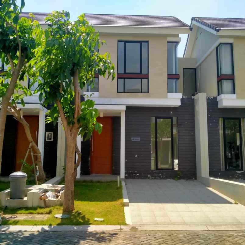 dijual north west lake citraland surabaya