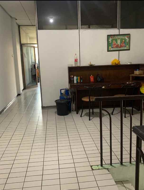 dijual ruko 3lantai unit bagus kosongan kelapa gading