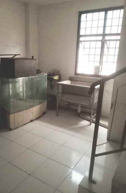 dijual ruko gudang kantor ciputat tangerang selatan