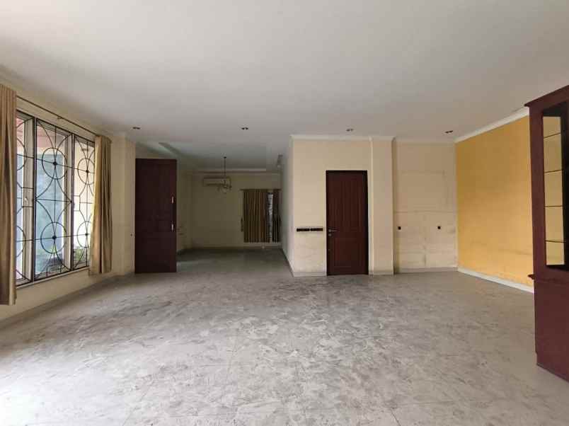 dijual ruko gudang kantor jalan perjuangan marga
