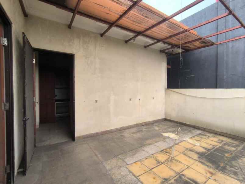 dijual ruko gudang kantor jalan perjuangan marga