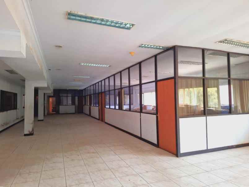 dijual ruko gudang kantor jalan raya mercedes benz