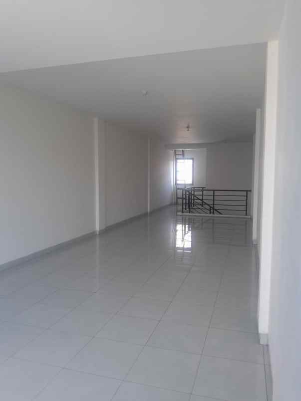 dijual ruko gudang kantor jalan raya satelit utara