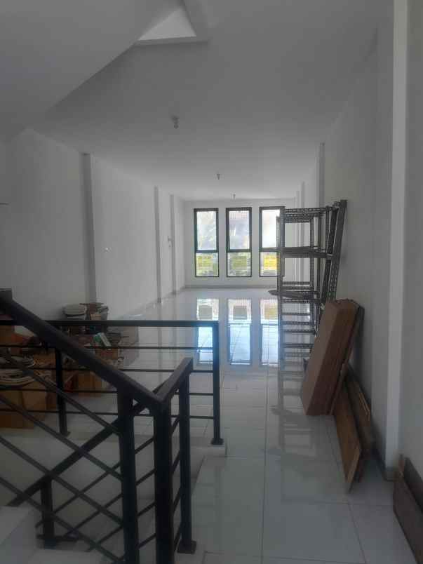 dijual ruko gudang kantor jalan raya satelit utara
