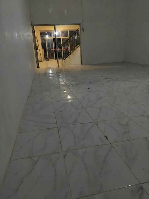 dijual ruko gudang kantor komplek ruko raya sememi
