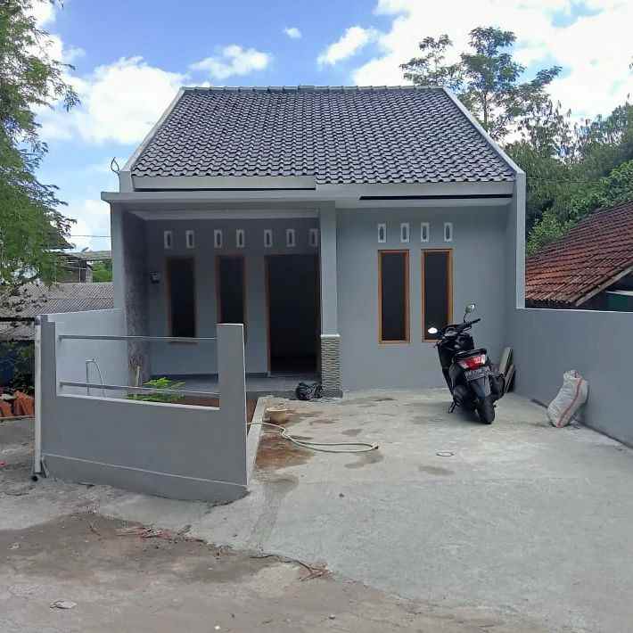 dijual rumah 1 km ke ringroad selatan