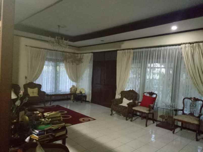 dijual rumah 1 lantai bu ps minggu jakarta selatan