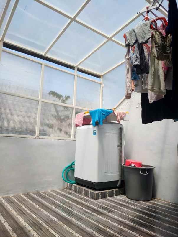 dijual rumah 2 lantai lokasi saxophone kota malang