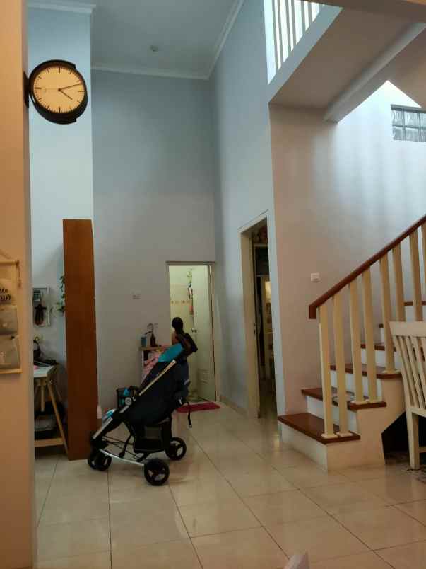 dijual rumah 2 lantai lokasi saxophone kota malang