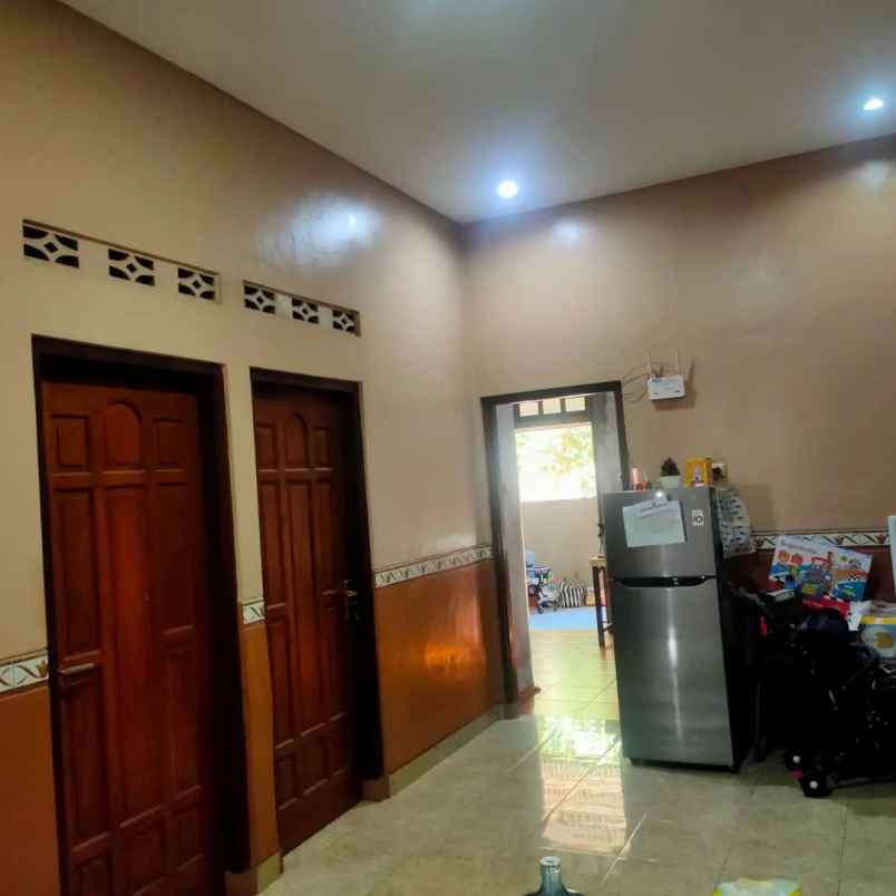 dijual rumah 50 meter ke jl