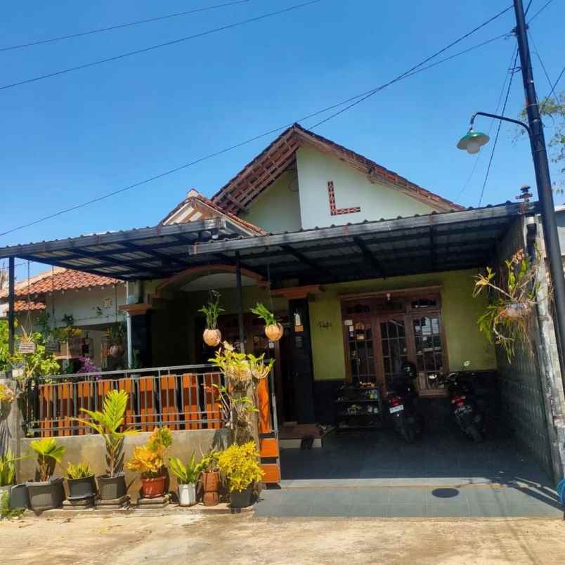 dijual rumah 50 meter ke jl