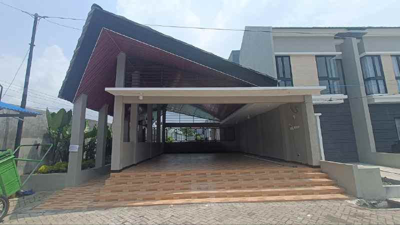 dijual rumah alana gunungsari indah