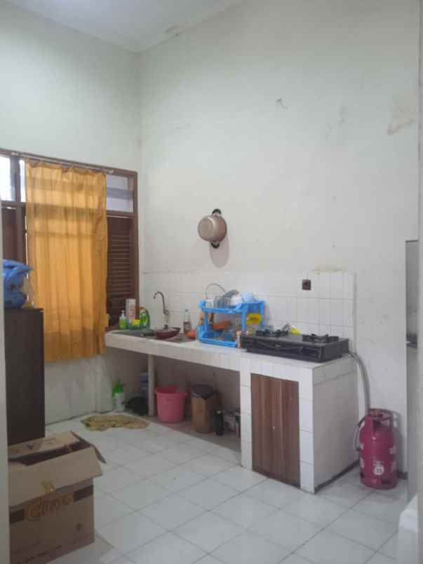 dijual rumah antapani