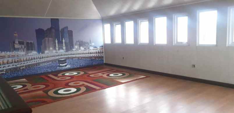 dijual rumah antapani