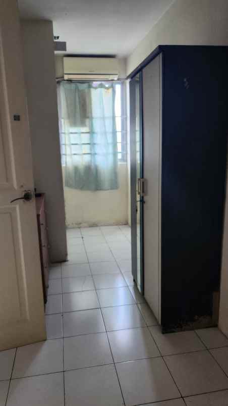 dijual rumah apartemen wisma gading permai