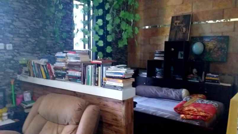 dijual rumah babatan pratama