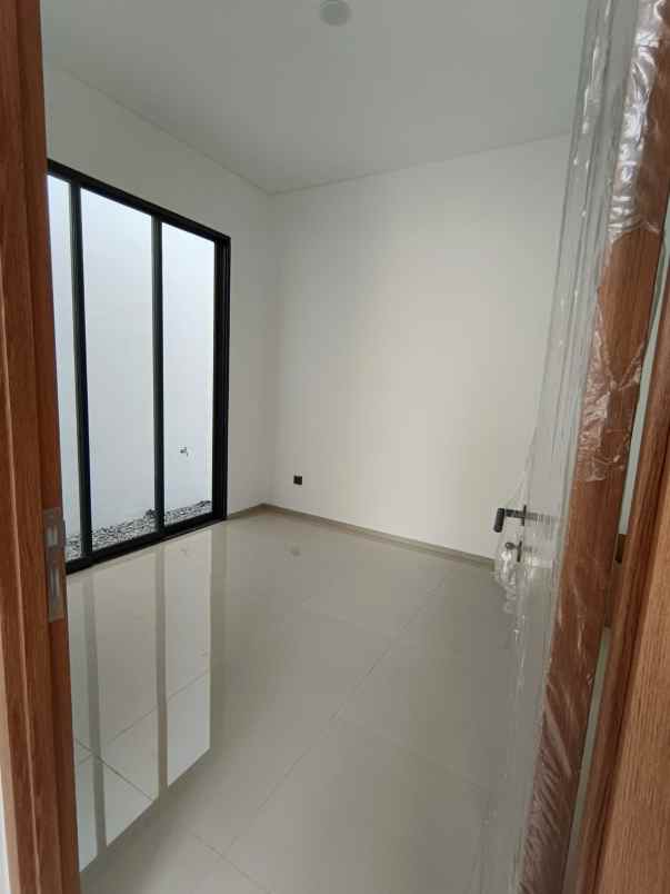 dijual rumah baru 2 lantai di arcamanik kota bandung
