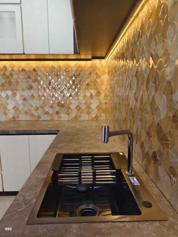 dijual rumah baru dekat kampus ums karangasem solo